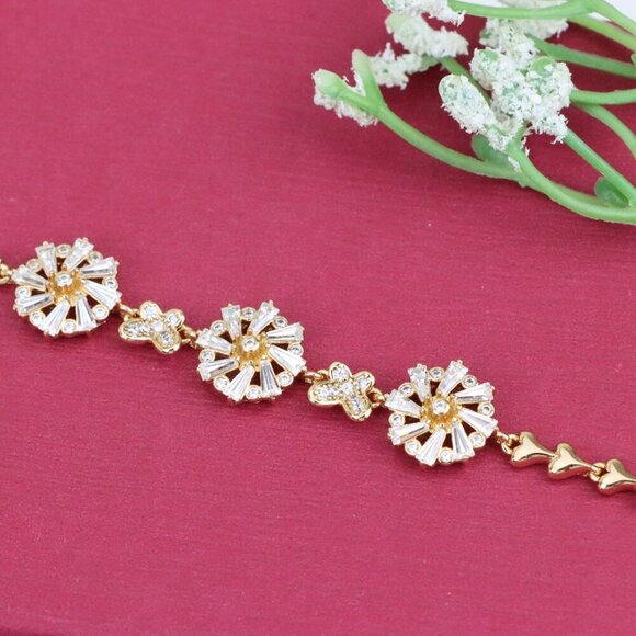 "Sparkling Rose Gold Floral Bracelet with Round & Clover Design, XPBL0962 - Picture 9 of 12
